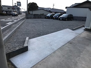 カネイワ商店 駐車場_190131_0001.jpg