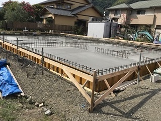 岡谷邸 コンクリート基礎_180829_0005.jpg