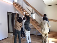 岡山邸完成見学会_190415_0002.jpg